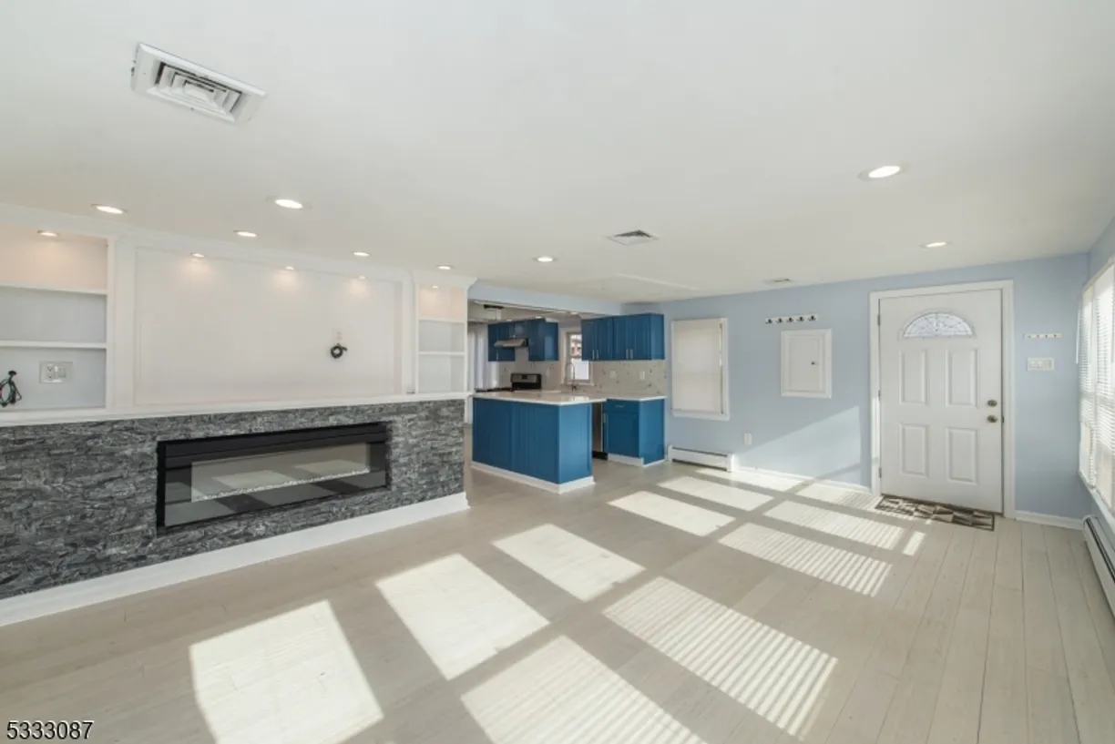 Jersey City/Hoboken Real Estate | View 315 Lake Shore Dr | Listing