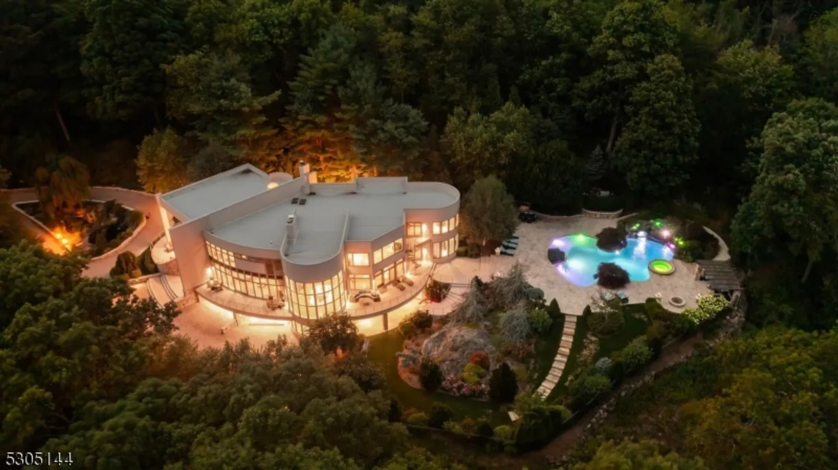 Bergen County Real Estate | View 797 W Shore Dr | Listing
