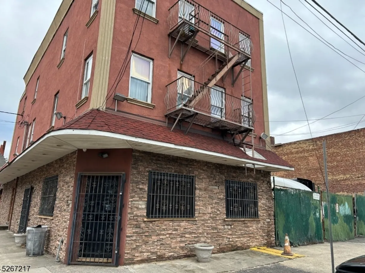 Rockland/Orange/NJ Real Estate | View 303 Sherman Ave