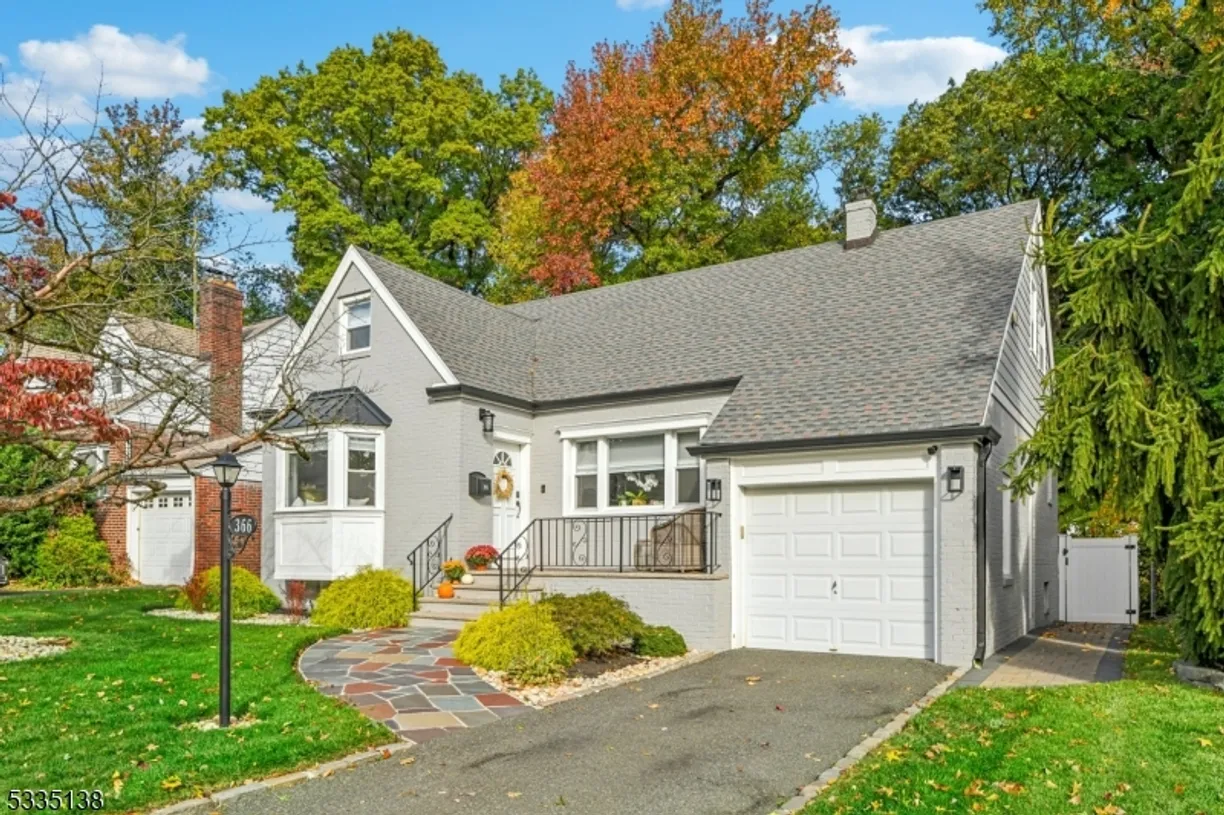 Jersey City/Hoboken Real Estate | View 366 Delaware Ave | 4 Beds