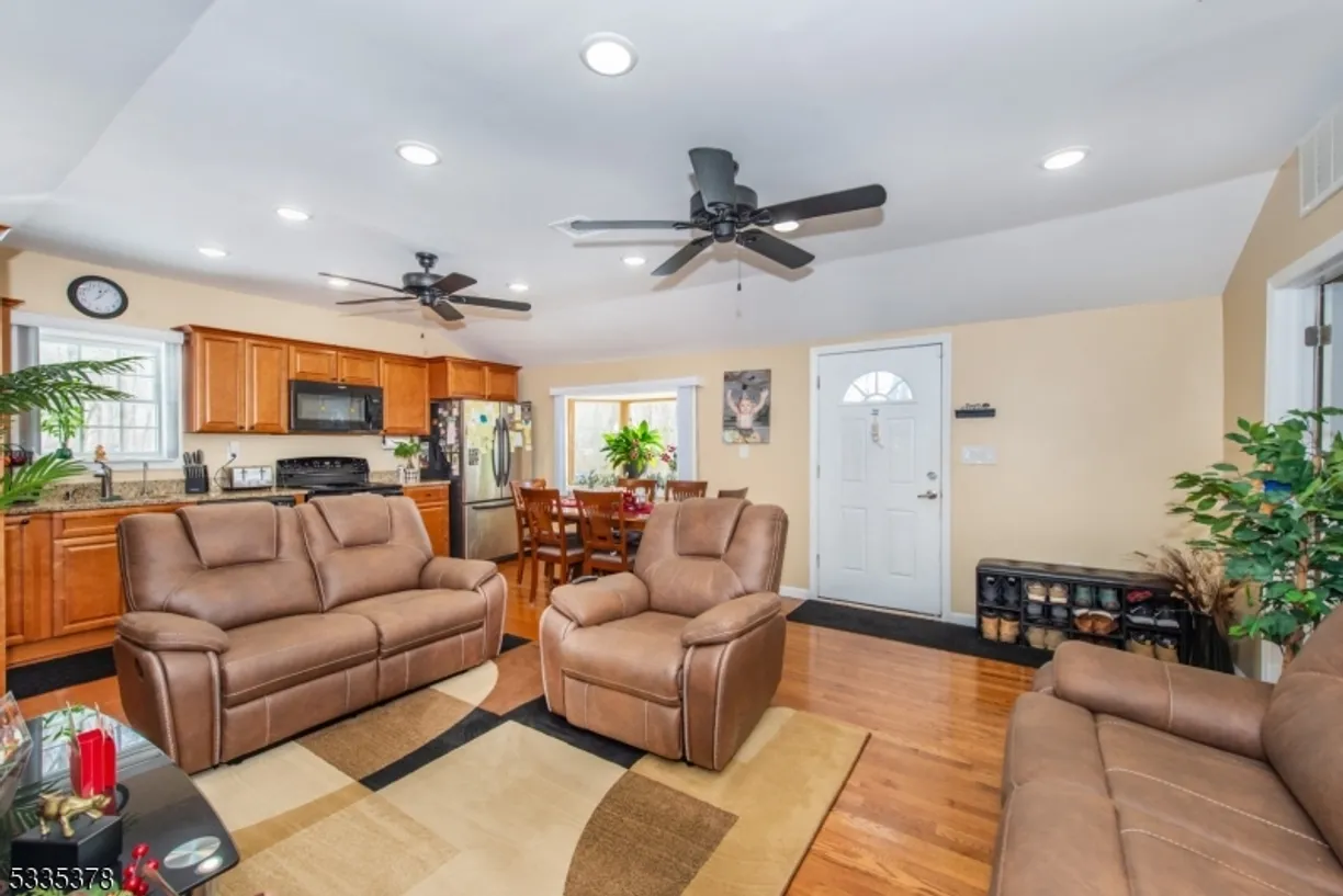 Jersey City/Hoboken Real Estate | View 212 Fairfield Rd | Listing