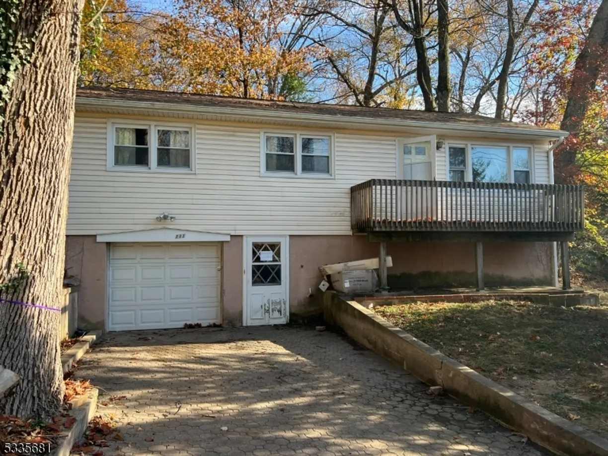 Bergen County Real Estate | View 111 Mohawk Trl | 3 Beds, 2 Baths
