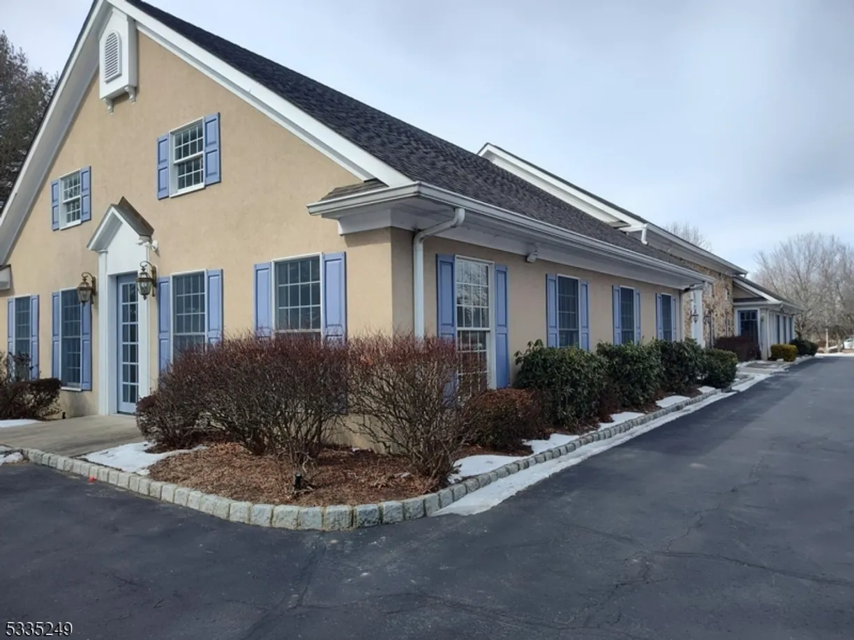 Central NJ/Bucks County, PA Real Estate | View 1 Brookfield Glen Dr | Listing