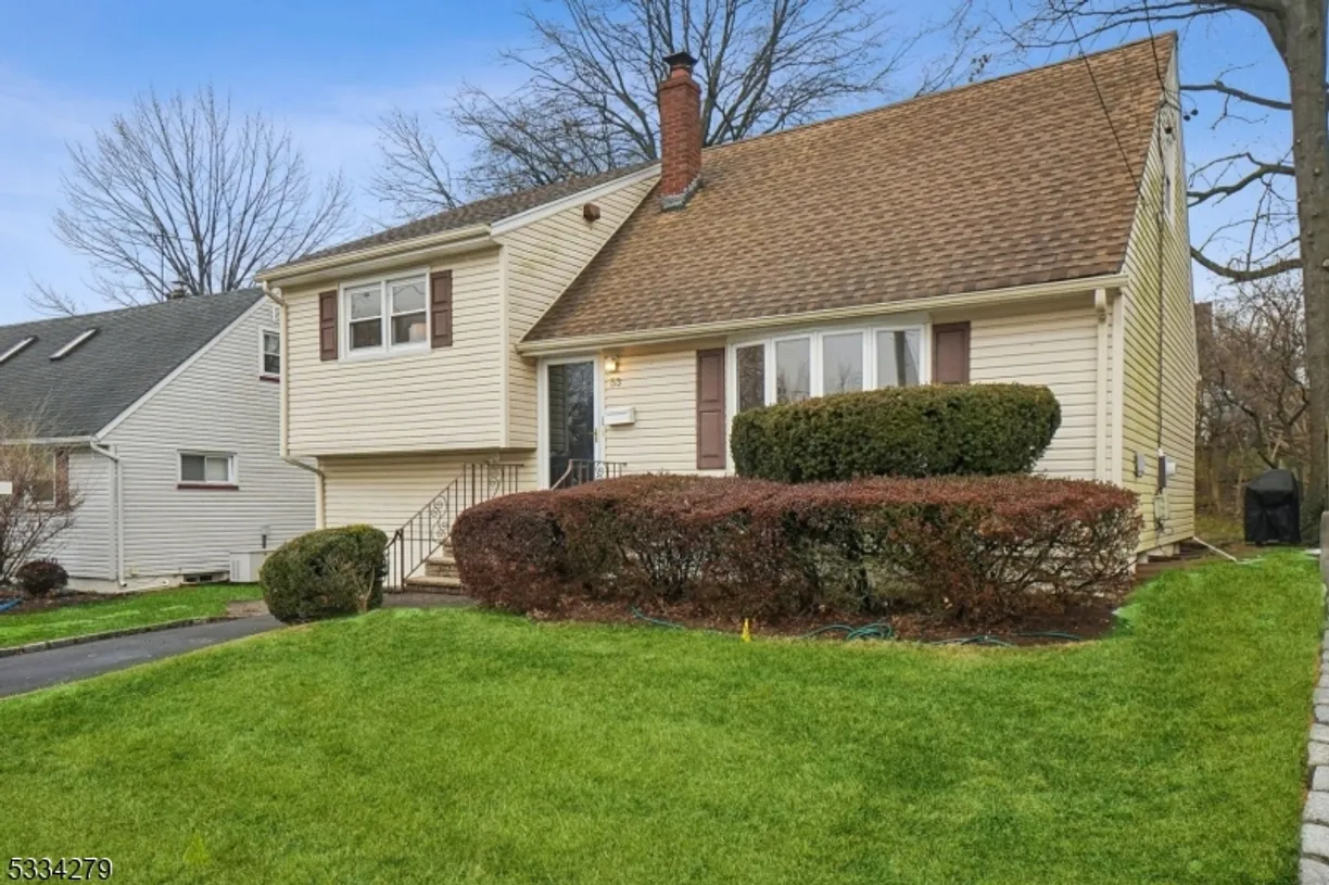 Jersey City/Hoboken Real Estate | View 53 Ivanhoe Ter | 3 Beds