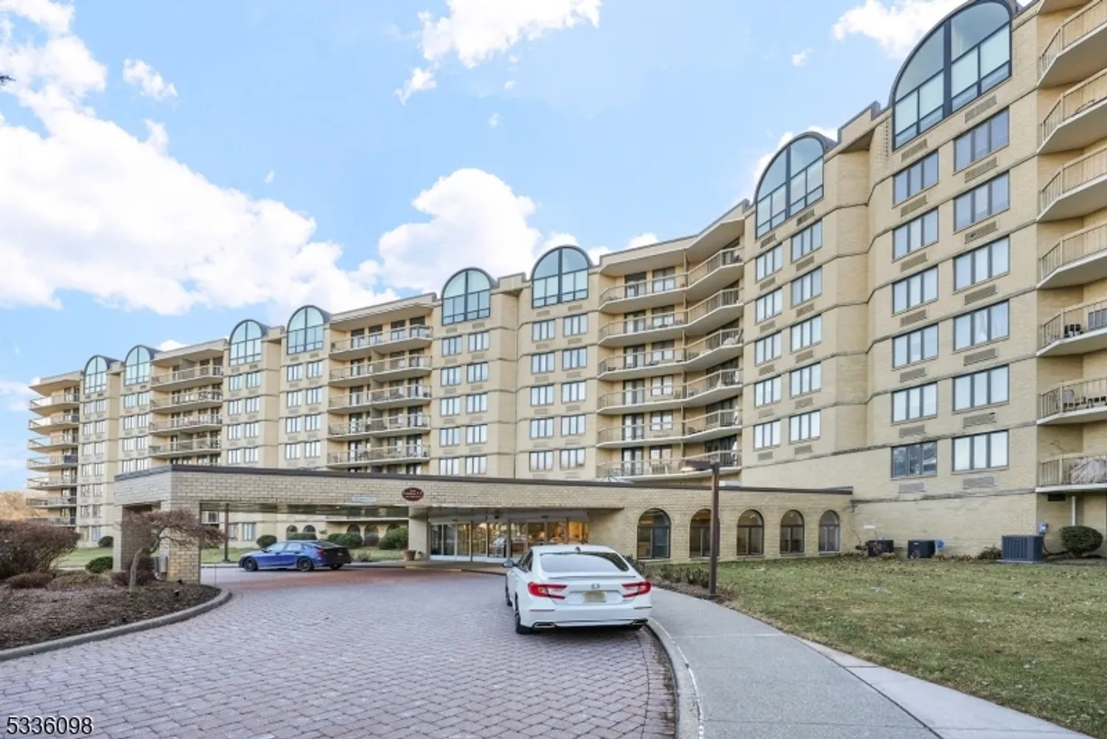 Jersey City/Hoboken Real Estate | View 10 Smith Manor Blvd, 307 | 1 Bed, 1 Bath