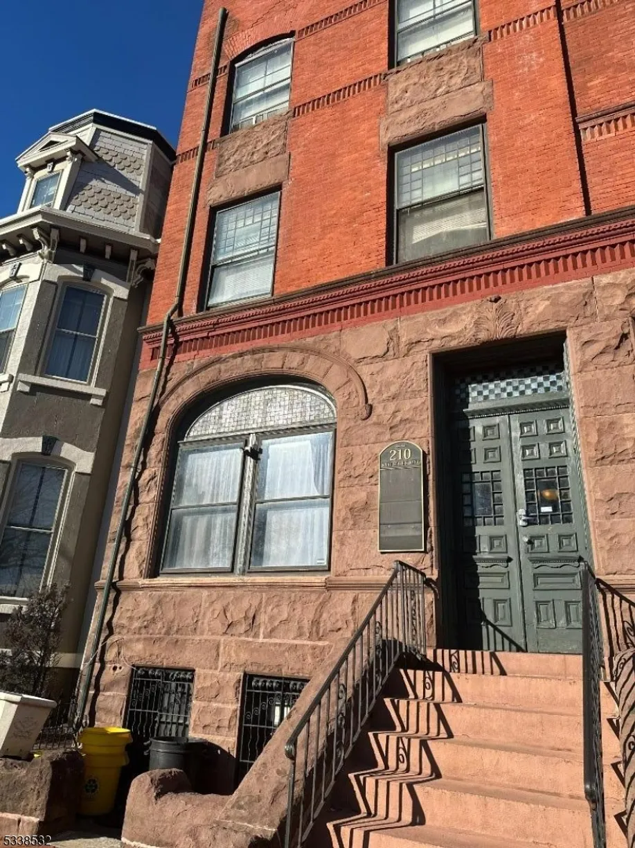 Central NJ/Bucks County, PA Real Estate | View 210 W State St | Listing