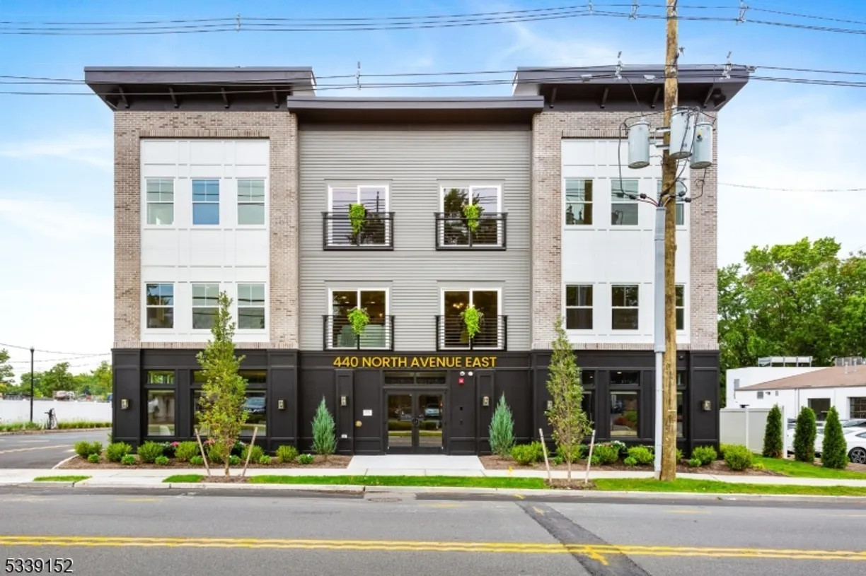 Jersey City/Hoboken Real Estate | View 440 North Ave, 10 | 2 Beds, 2 Baths