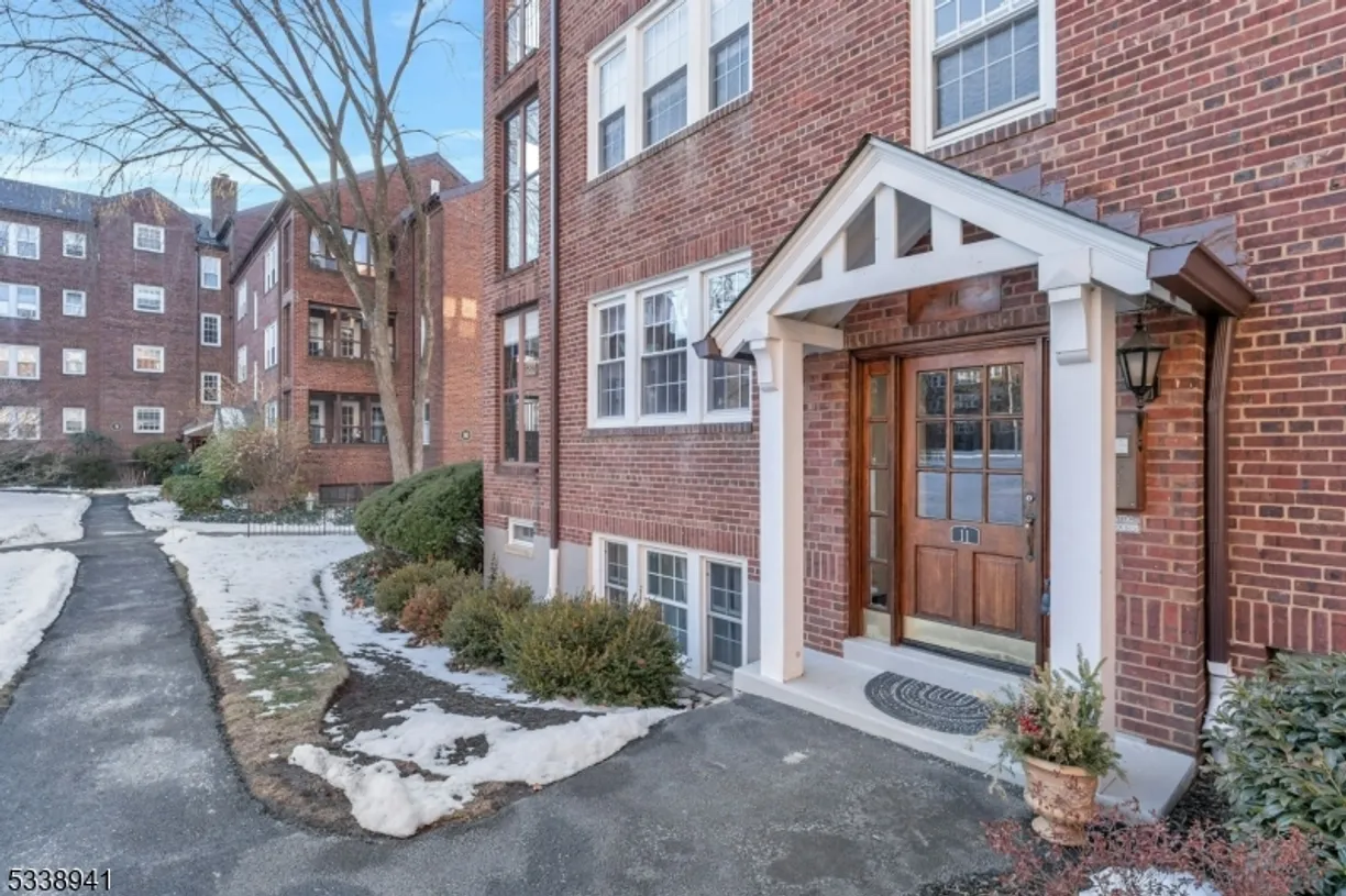 Jersey City/Hoboken Real Estate | View 217 Prospect Ave, 1A | 3 Beds