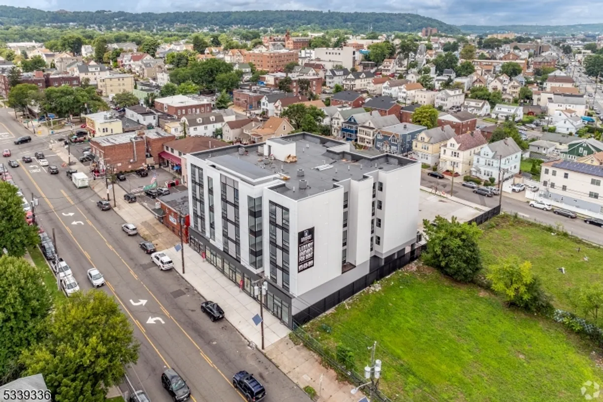 Jersey City/Hoboken Real Estate | View 141 Crooks Ave, 501 | 2 Beds, 1 Bath