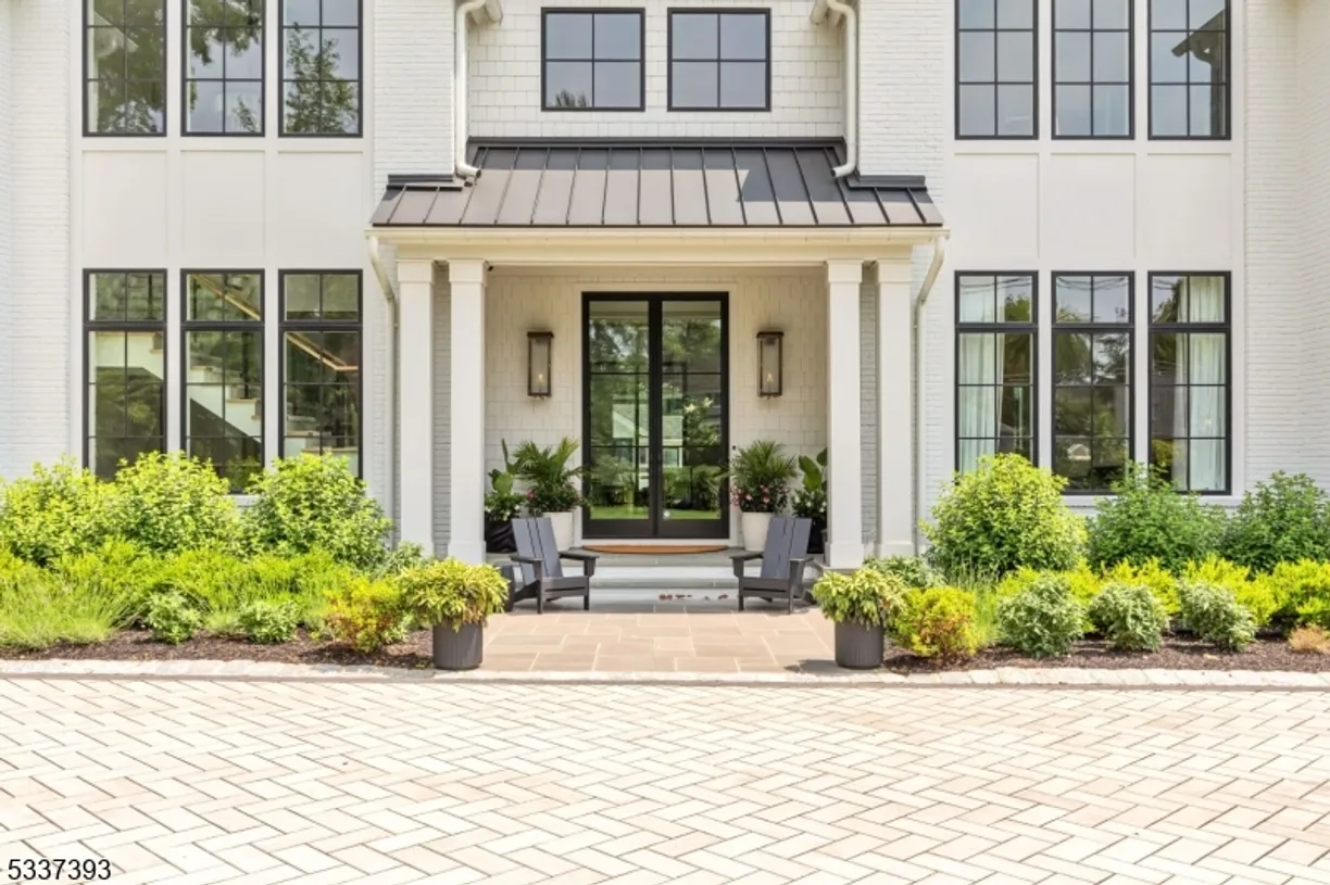Jersey City/Hoboken Real Estate | View 128 Woodland Ave | 5 Beds, 7 Baths