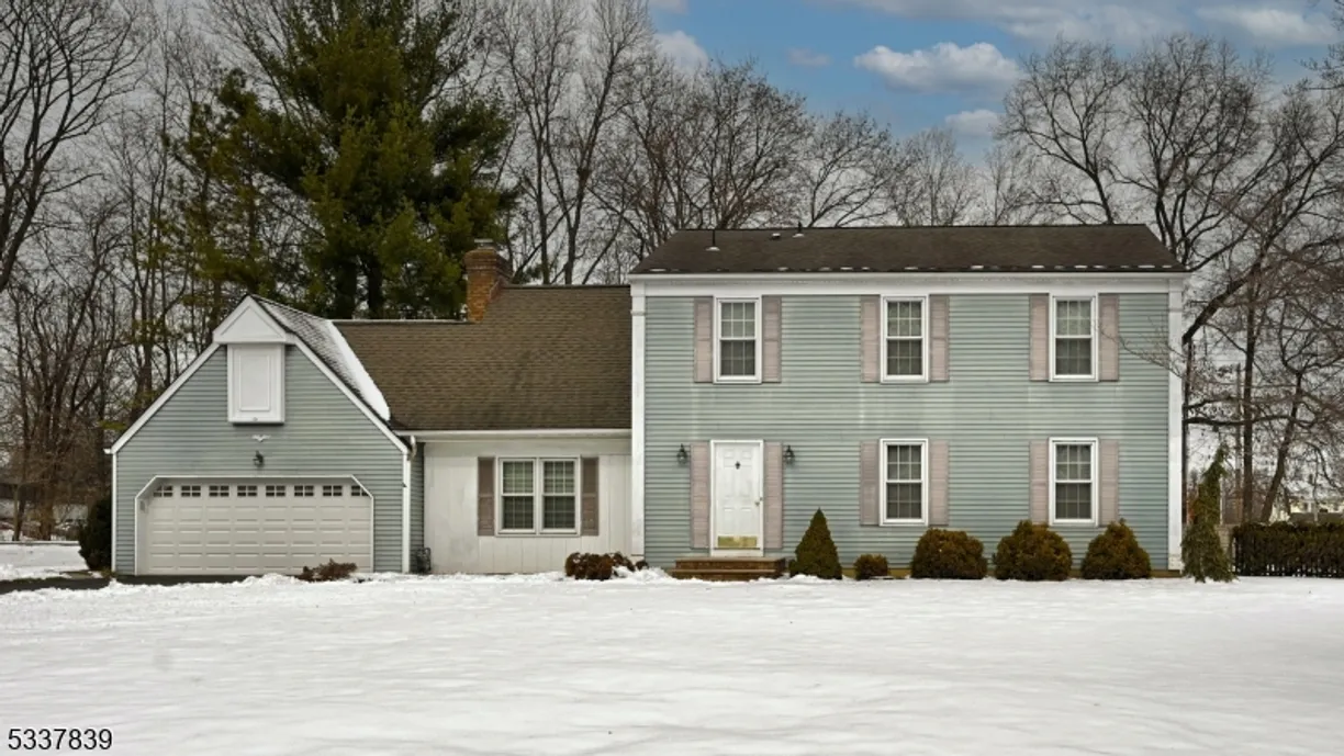 Bergen County Real Estate | View 2 Lenape Ct | 4 Beds