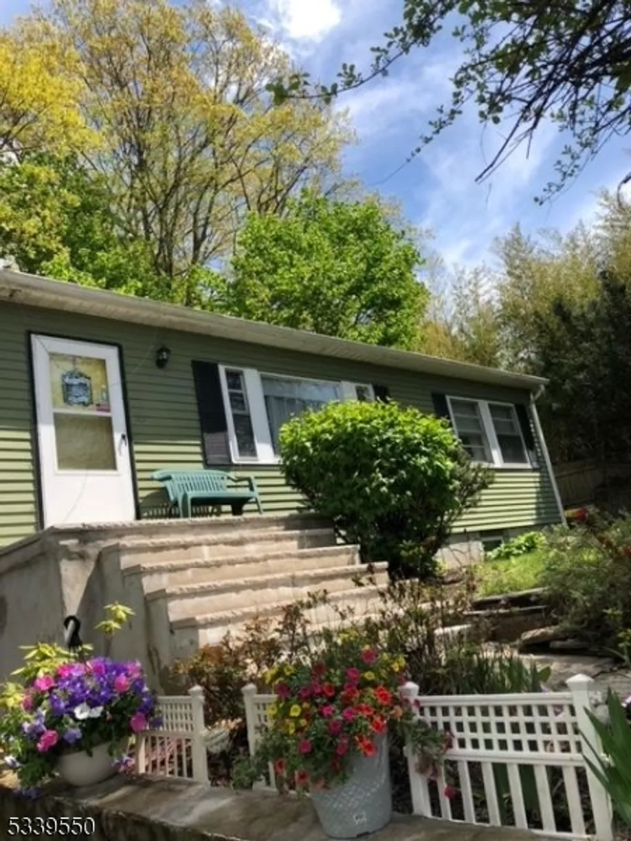 Jersey City/Hoboken Real Estate | View 386 County Route 515 | Listing