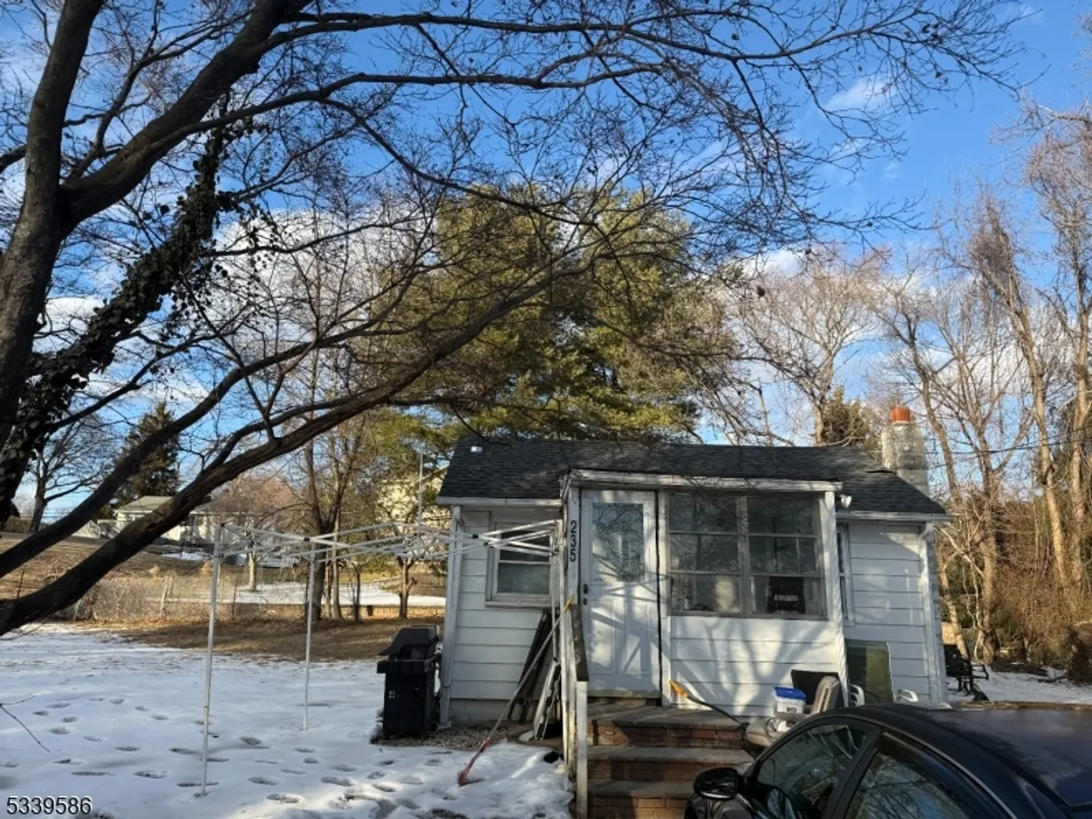 Jersey City/Hoboken Real Estate | View 235 Garside Ave | Listing