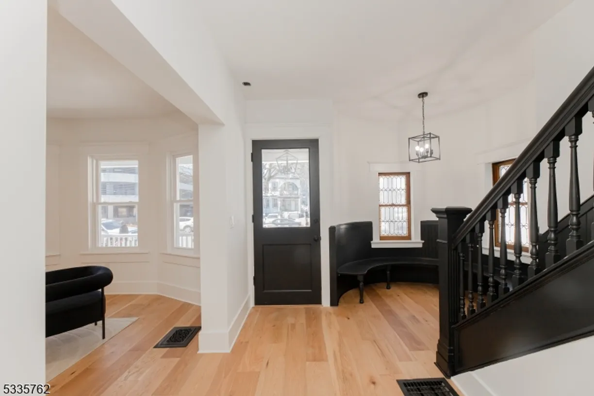 Jersey City/Hoboken Real Estate | View 38 Sanford St | 6 Beds