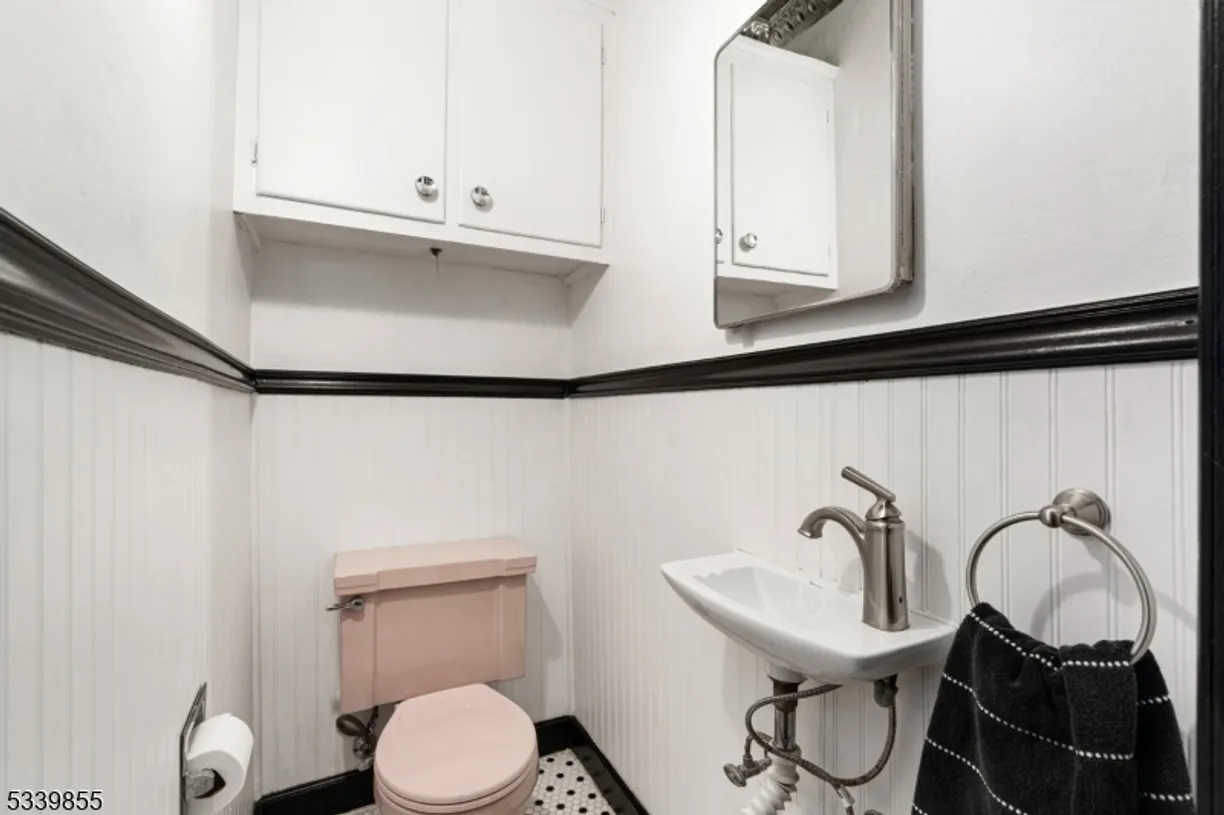Jersey City/Hoboken Real Estate | View 41 Court House Pl | 4 Beds, 1 Bath