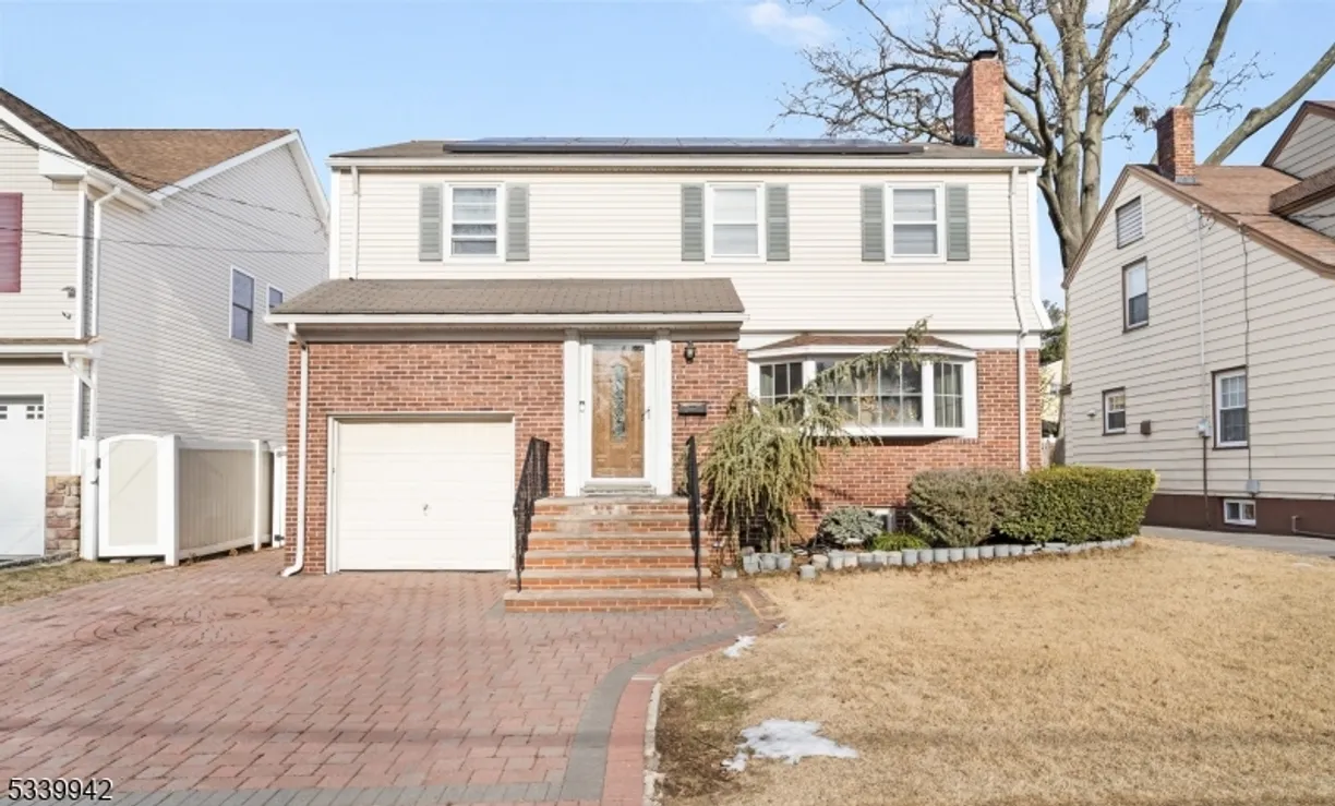 Jersey City/Hoboken Real Estate | View 411 Putnam Rd | 4 Beds