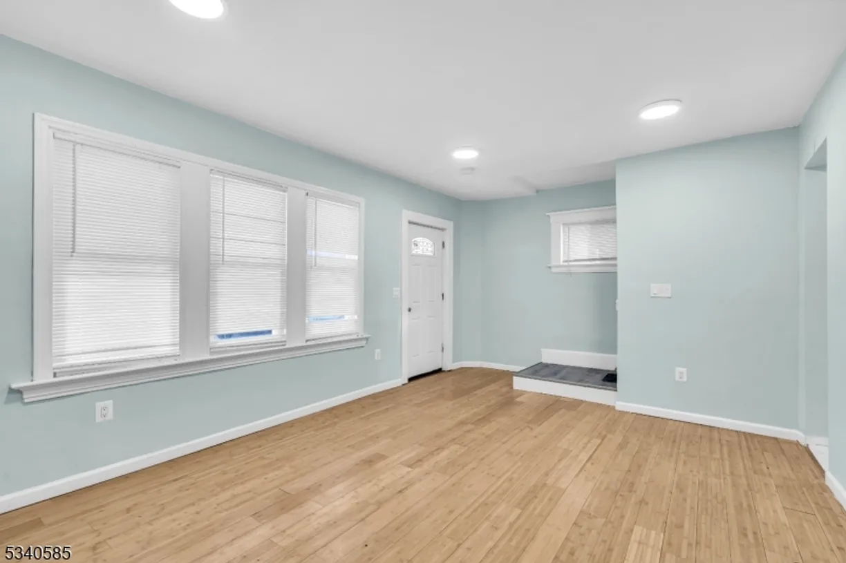 Jersey City/Hoboken Real Estate | View 101 Sanford St | Listing