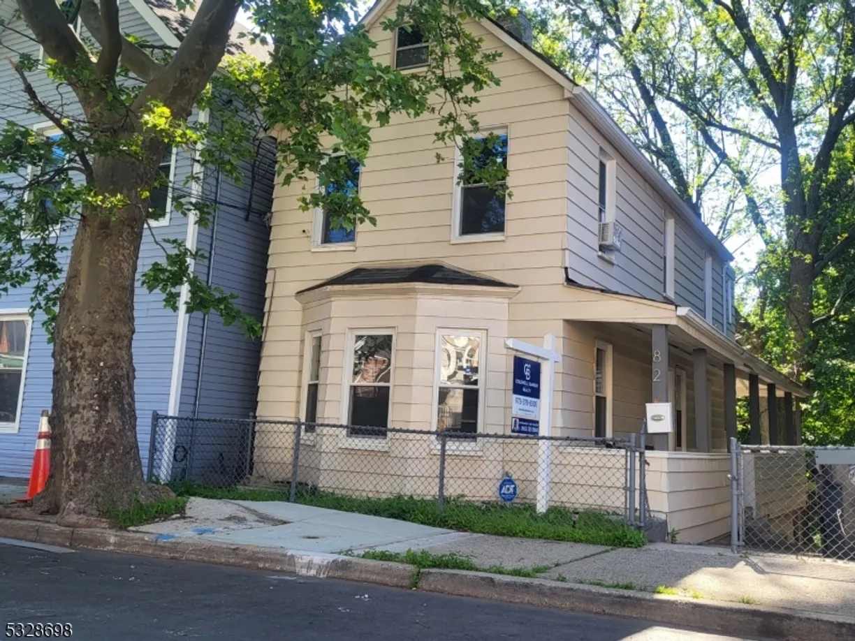 Rockland/Orange/NJ Real Estate | View 82 Palm St | 3 Beds, 1 Bath