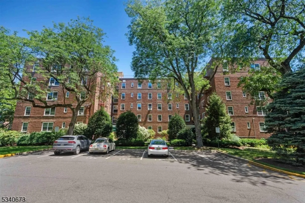 Jersey City/Hoboken Real Estate | View 8700 Blvd East, 4C | Listing