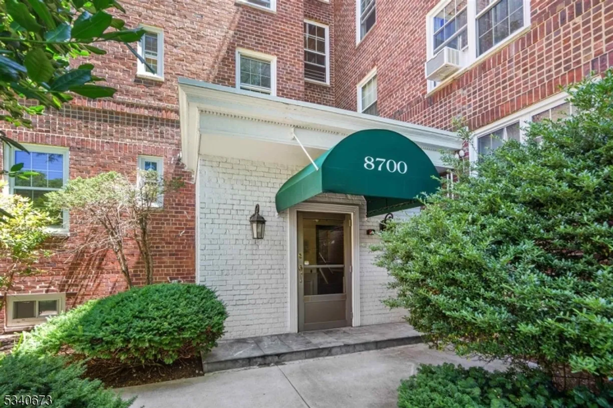Jersey City/Hoboken Real Estate | View 8700 Blvd East, 4C | 1 Bed, 1 Bath