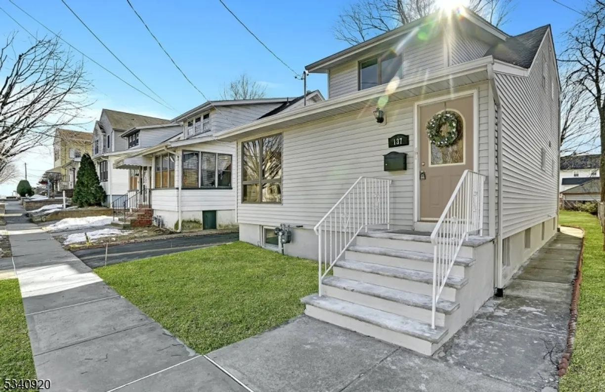 Jersey City/Hoboken Real Estate | View 137 Barkley Ave | 3 Beds