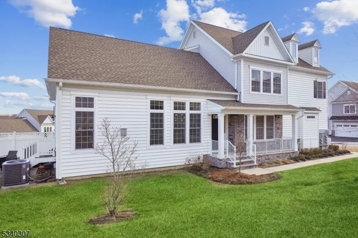 Jersey City/Hoboken Real Estate | View 38 Juniper Ct | 4 Beds