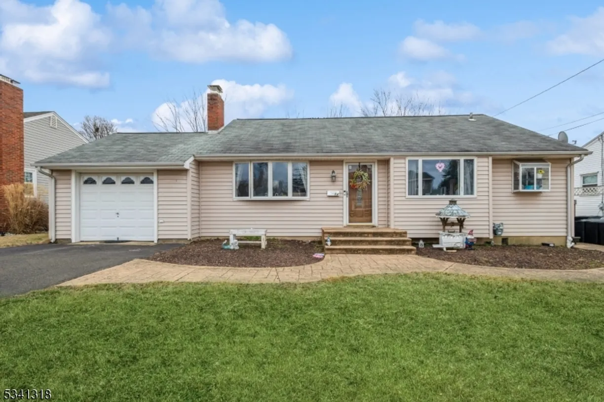 Central NJ/Bucks County, PA Real Estate | View 54 Mae Dr | 3 Beds
