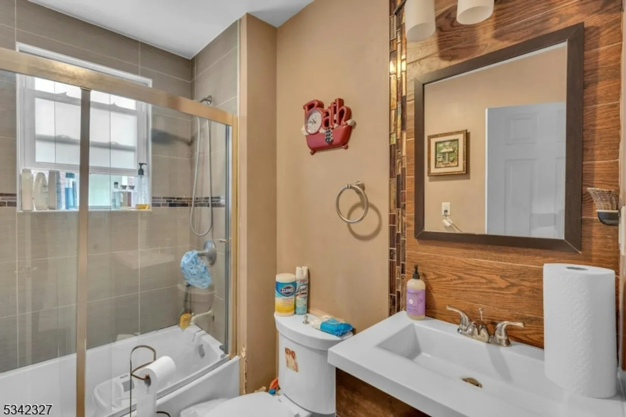 Jersey City/Hoboken Real Estate | View 315 Winans Ave | Listing