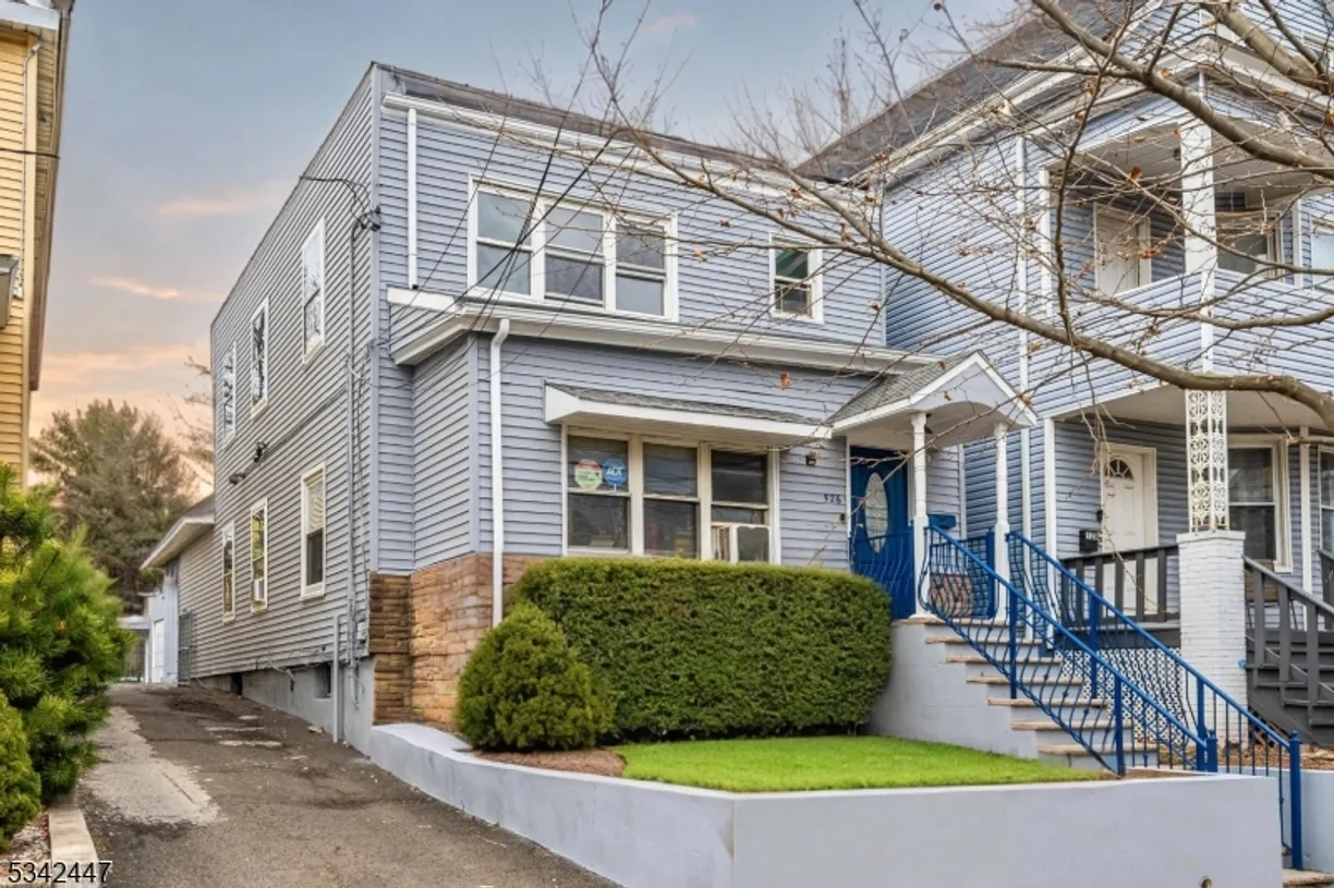 Rockland/Orange/NJ Real Estate | View 526 Jackson Ave | 3 Baths