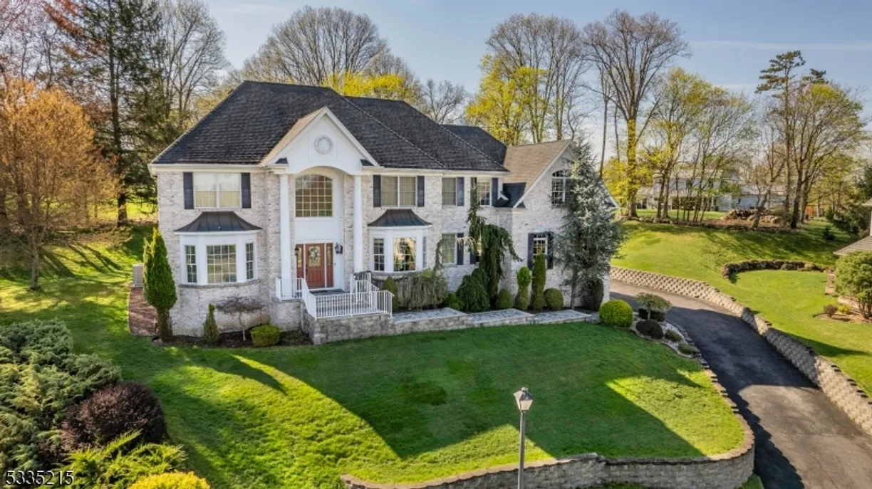 Jersey City/Hoboken Real Estate | View 6 Baldwin Ct | 6 Beds