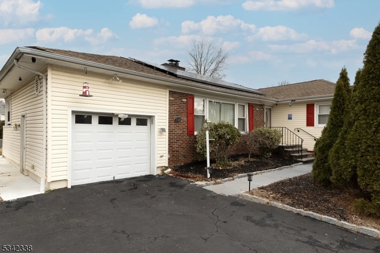 Jersey City/Hoboken Real Estate | View 768 Vail Rd | 3 Beds