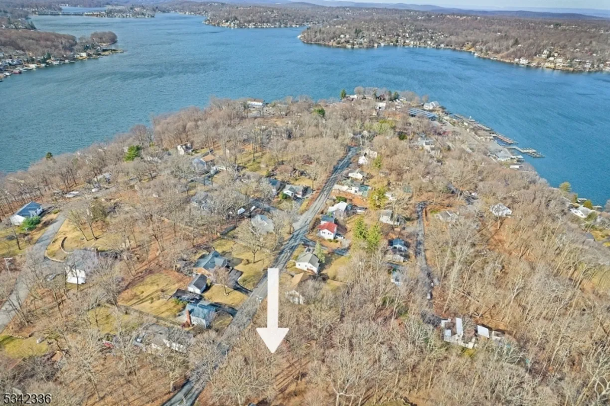 Bergen County Real Estate | View 53 Nolans Point Rd | 4 Beds, 3 Baths