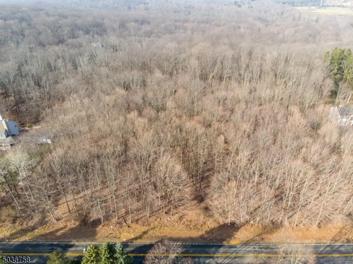 Jersey City/Hoboken Real Estate | View 28 W Springtown Rd | Listing