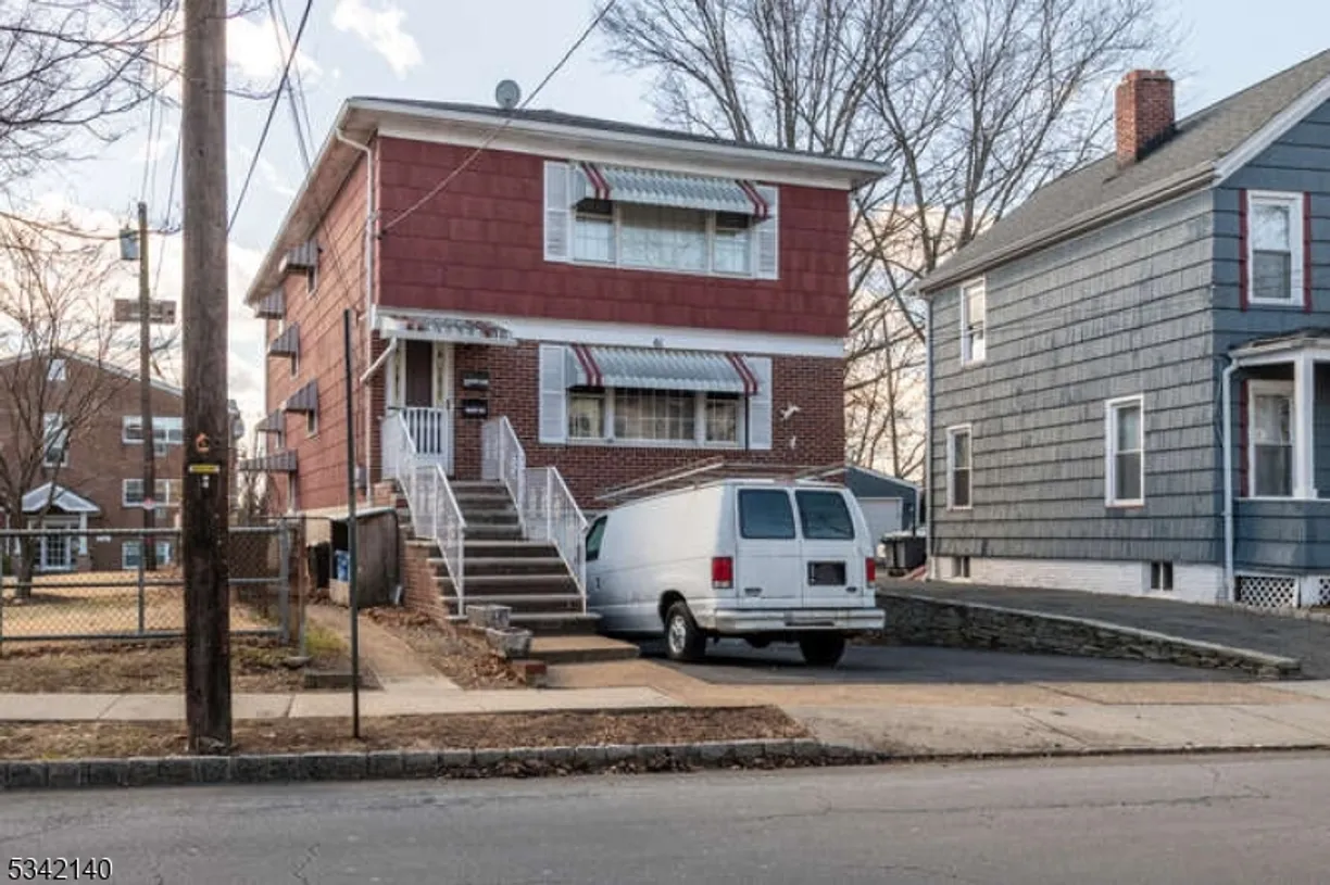 Jersey City/Hoboken Real Estate | View 61 James St | 2 Baths