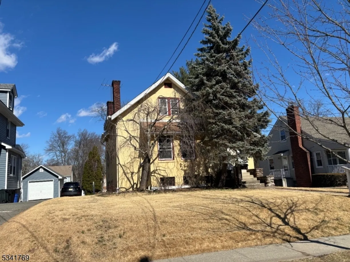 Jersey City/Hoboken Real Estate | View 50 Hillside Ave | 3 Beds