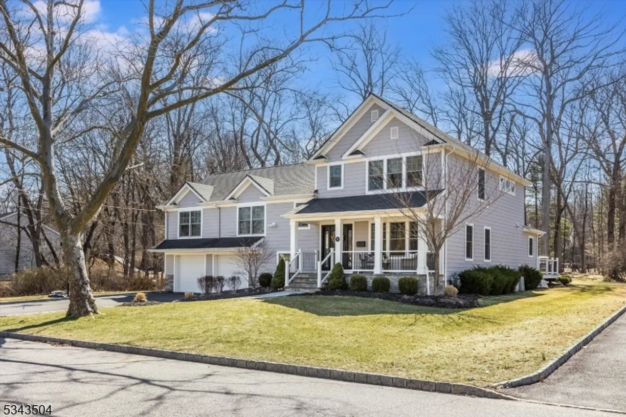 Jersey City/Hoboken Real Estate | View 37 Bryant Dr | 4 Beds