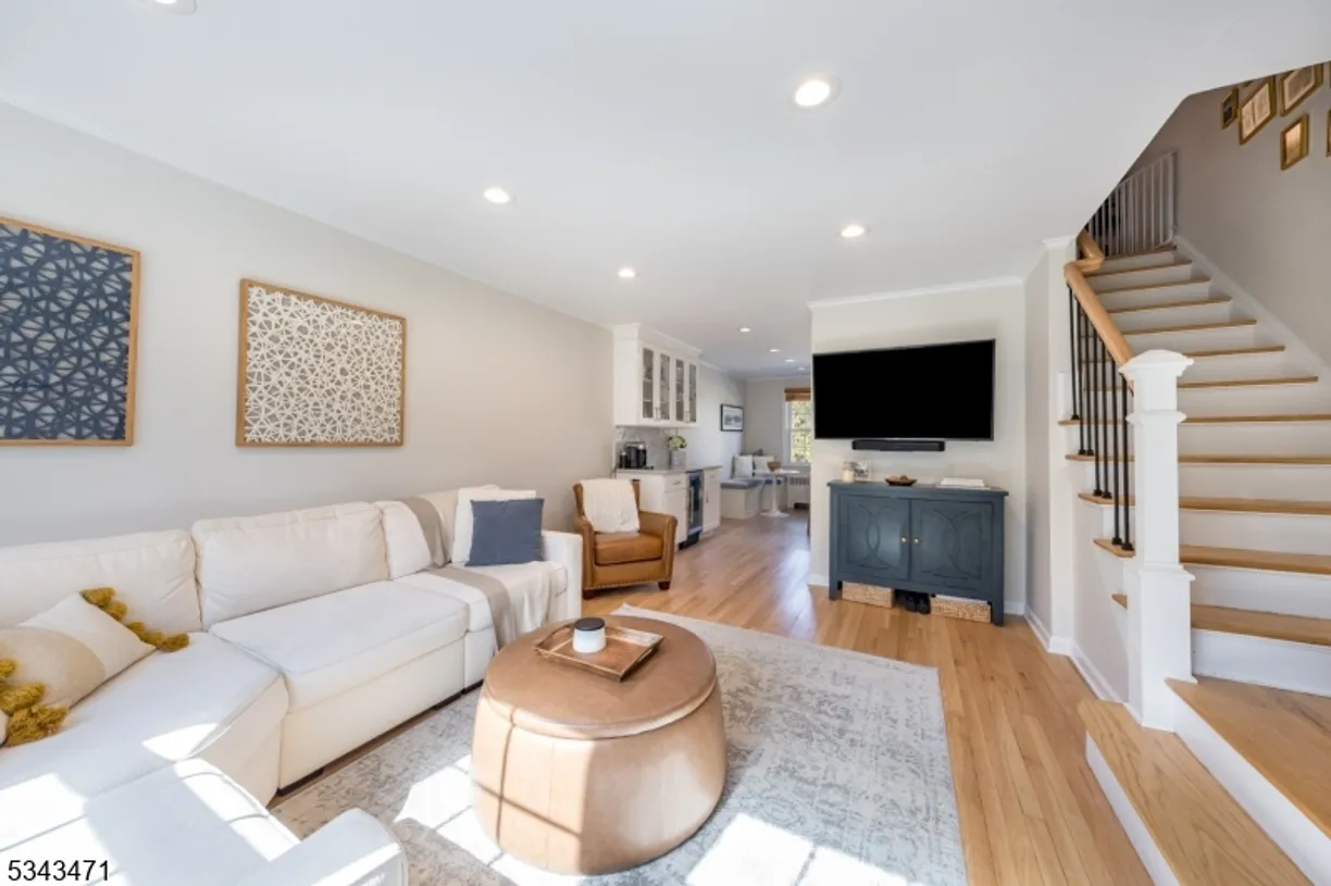 Jersey City/Hoboken Real Estate | View 417 Morris Ave, 7 | 2 Beds