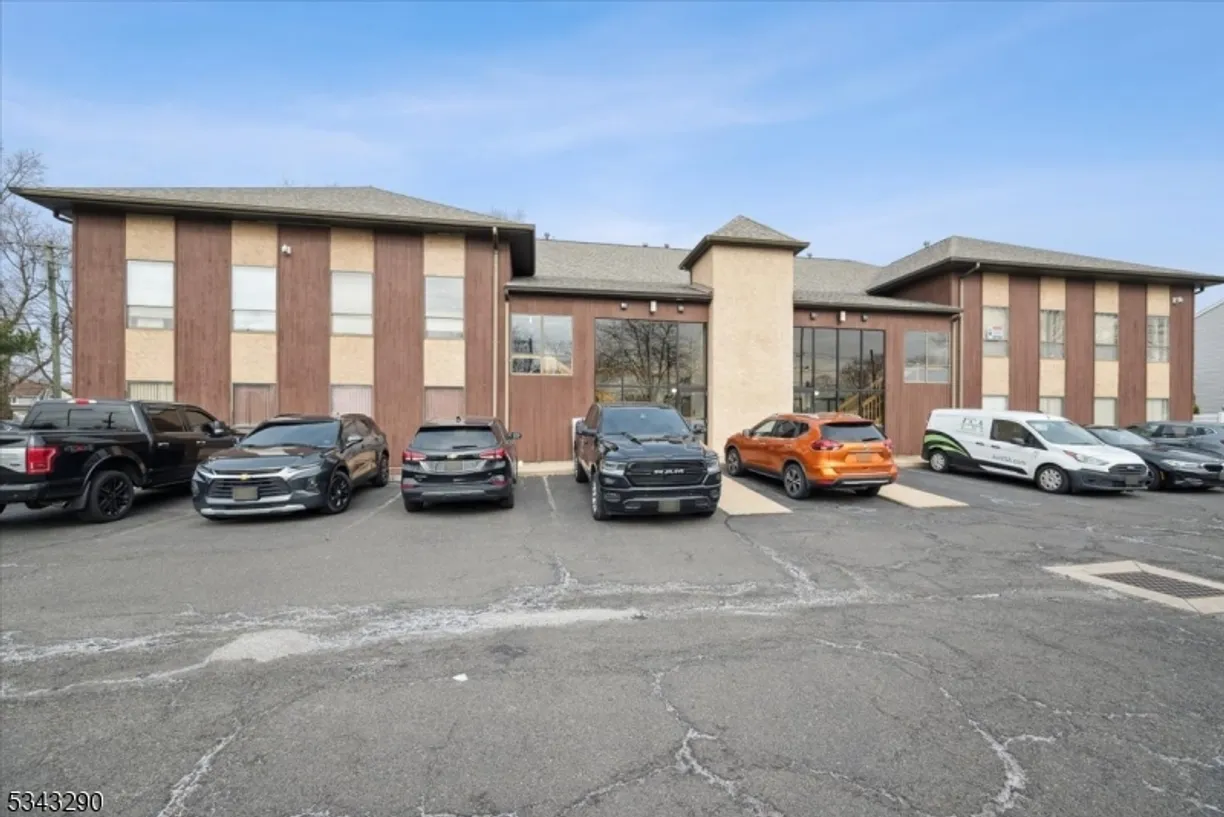 Jersey City/Hoboken Real Estate | View 495 Union Ave | Listing