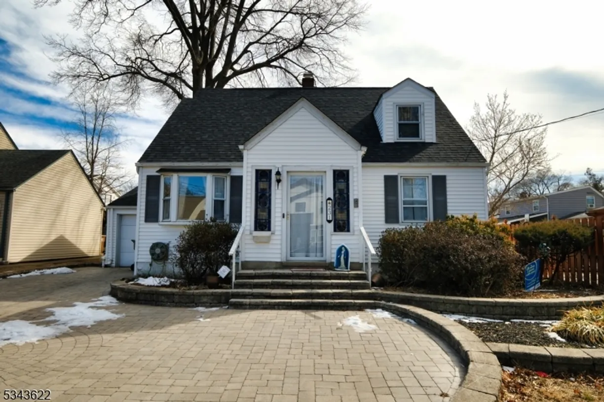 Bergen County Real Estate | View 231 Hillside Rd | 4 Beds, 2 Baths