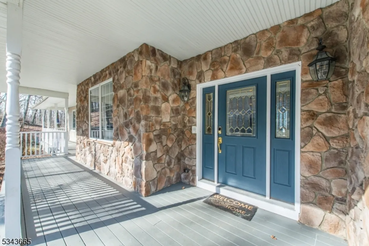 Bergen County Real Estate | View 101 Coventry Way | Listing