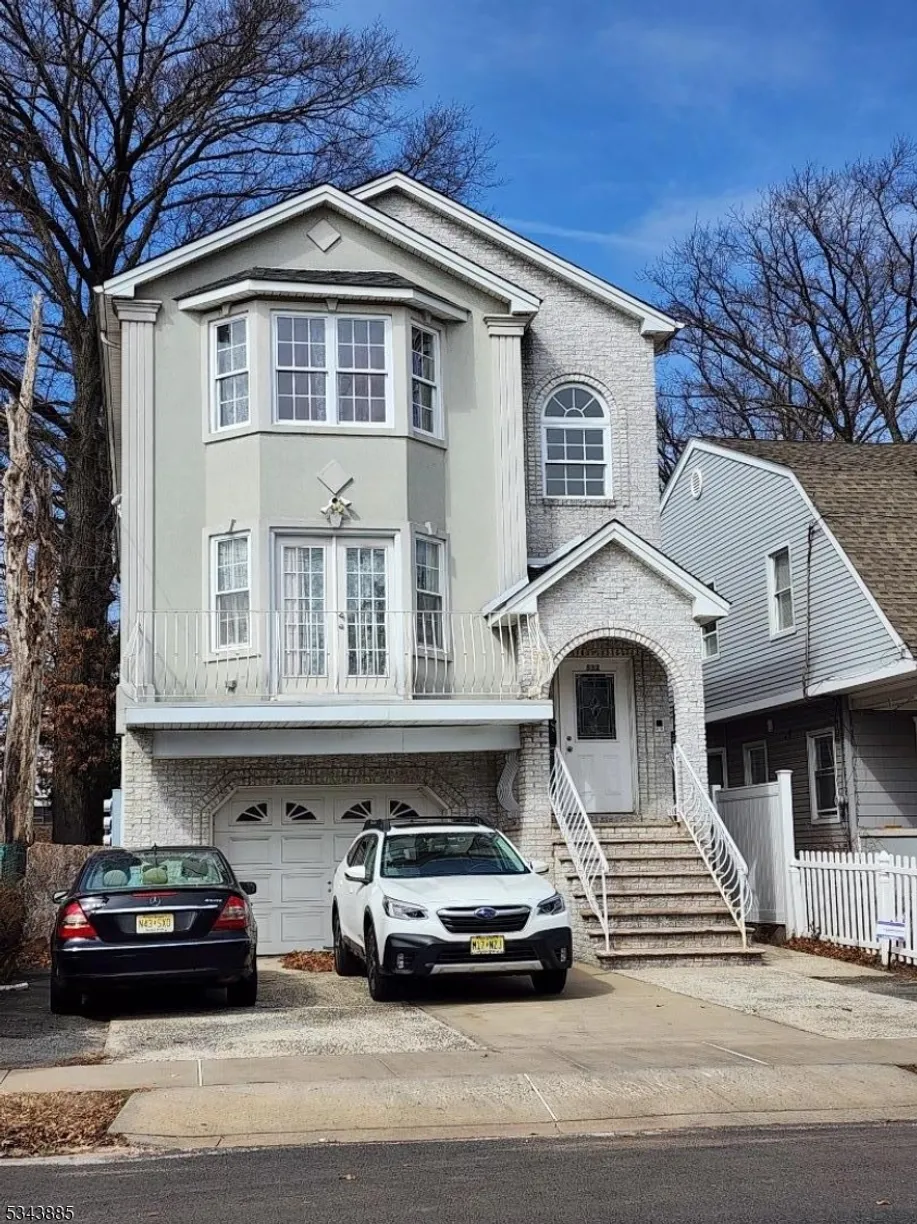 Rockland/Orange/NJ Real Estate | View 532 Walnut St | 4 Baths