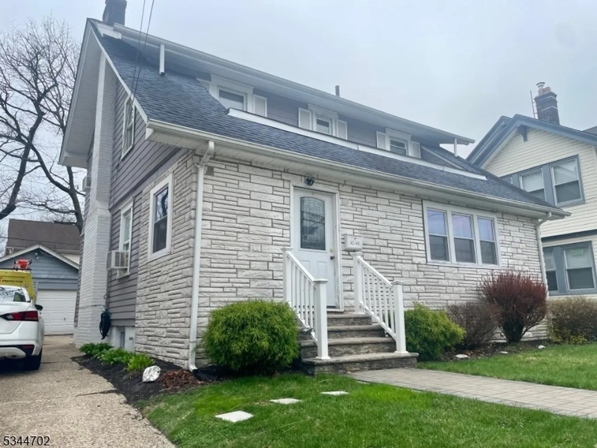 Rockland/Orange/NJ Real Estate | View 42 Pomona Ave | 3 Beds, 2 Baths
