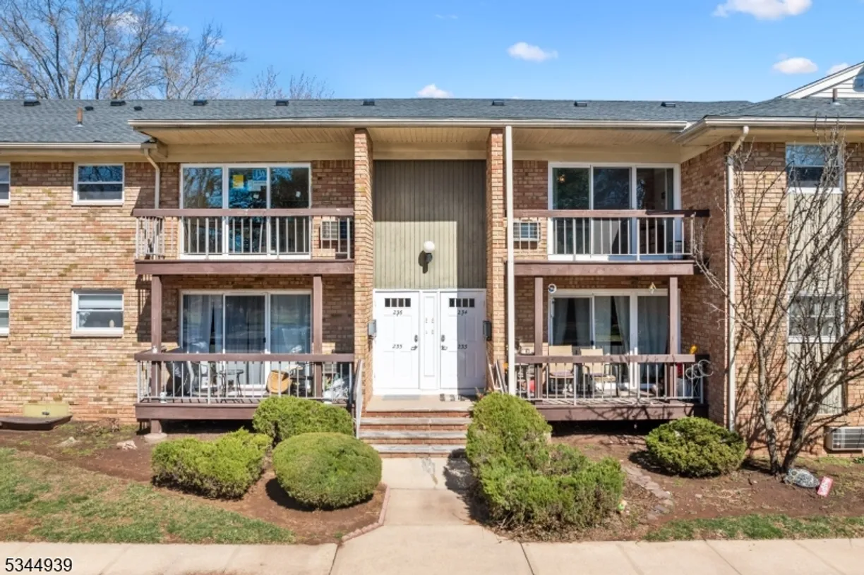 Jersey City/Hoboken Real Estate | View 524 Andria Ave, 234 | 2 Beds