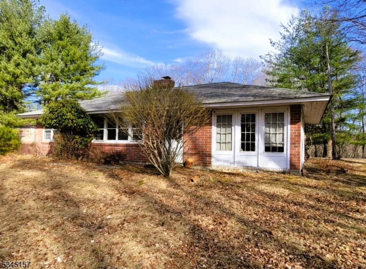Rockland/Orange/NJ Real Estate | View 89 Armstrong Rd | 2 Beds