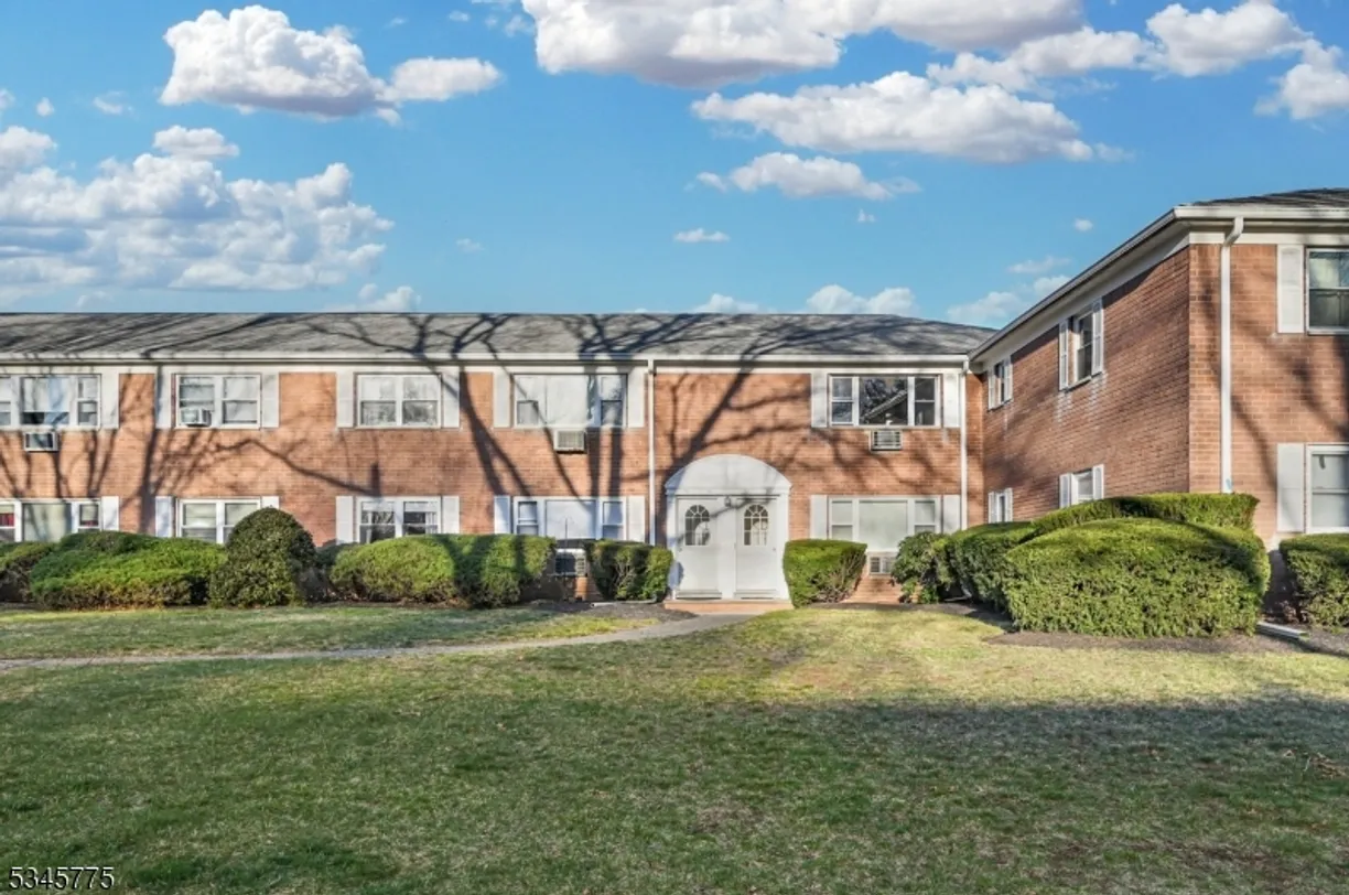 Jersey City/Hoboken Real Estate | View 10 Manchester Ct, 10 | 1 Bed