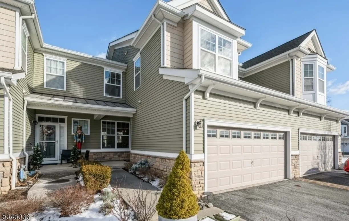 Central NJ/Bucks County, PA Real Estate | View 17 Alexanders Rd | 3 Beds, 2 Baths