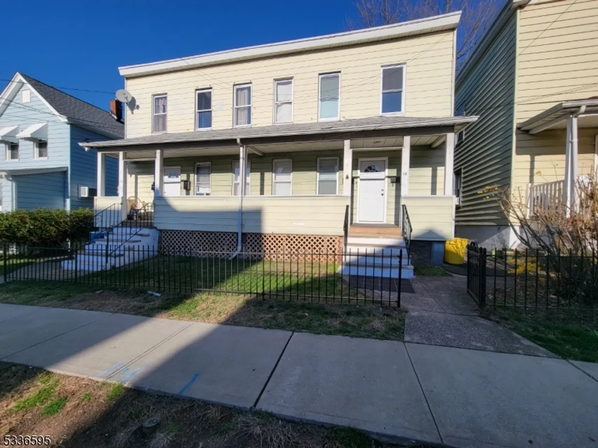 Jersey City/Hoboken Real Estate | View 14 Wilson St, 2 | 2 Beds, 1 Bath