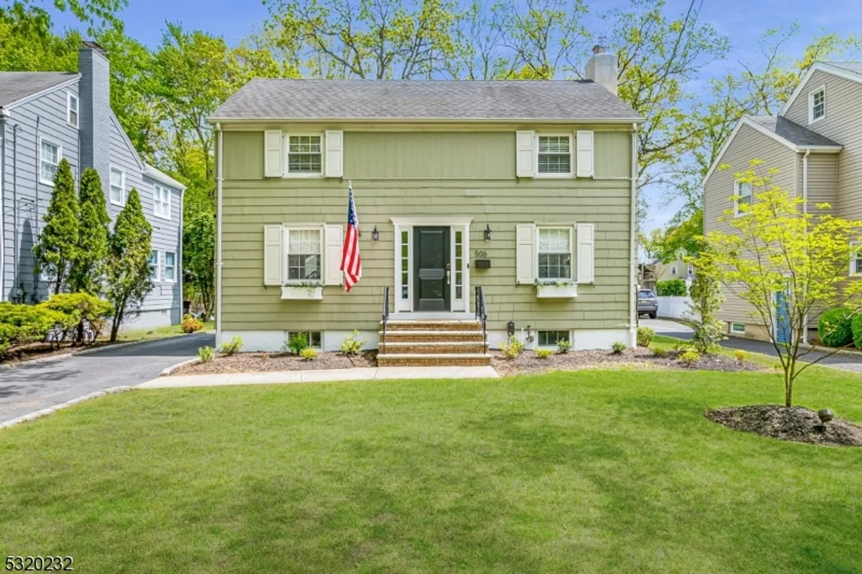 Jersey City/Hoboken Real Estate | View 506 Casino Ave | 3 Beds