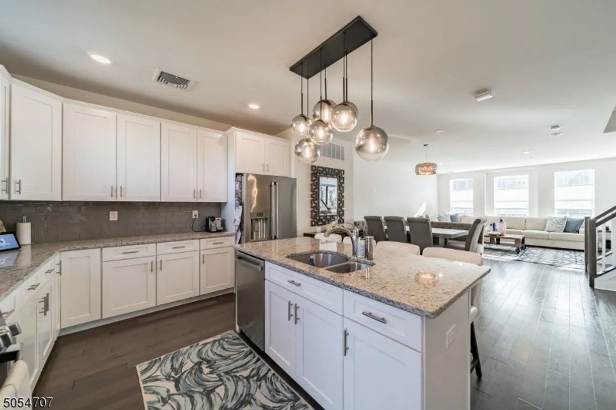 Jersey City/Hoboken Real Estate | View 26 Colgate Dr | Listing