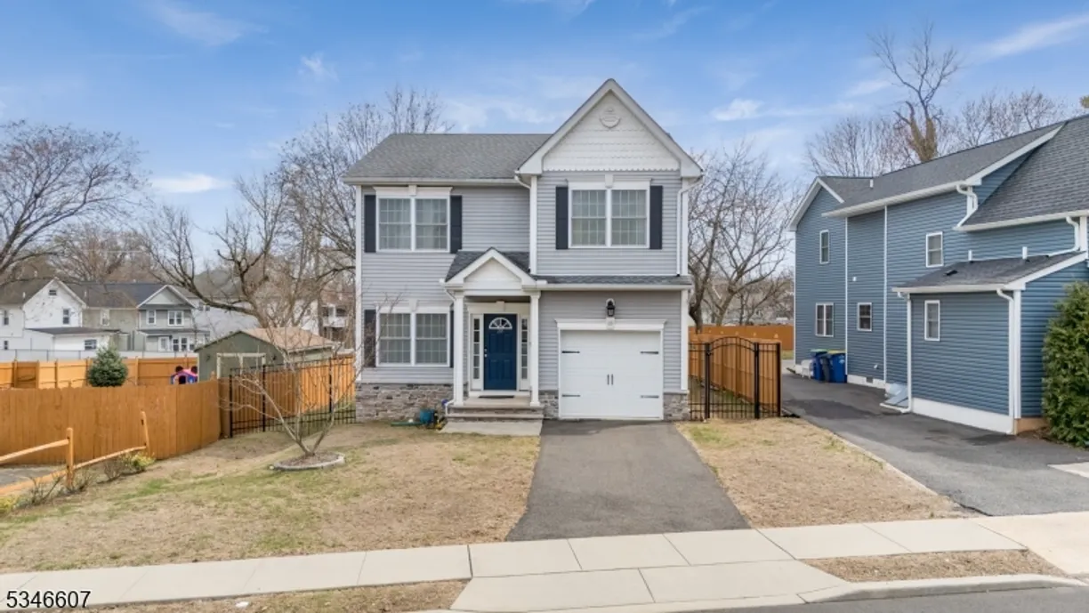 Central NJ/Bucks County, PA Real Estate | View 28 Mechanic St | 4 Beds